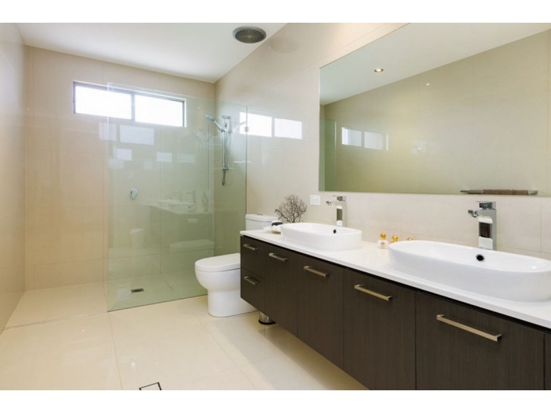 4/12 Topaz Court, Hollywell QLD 4216