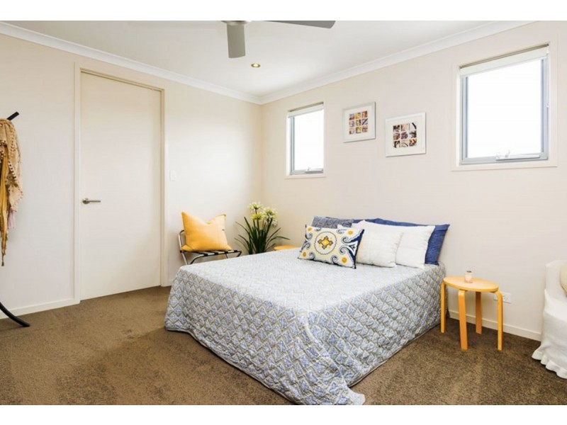 4/12 Topaz Court, Hollywell QLD 4216