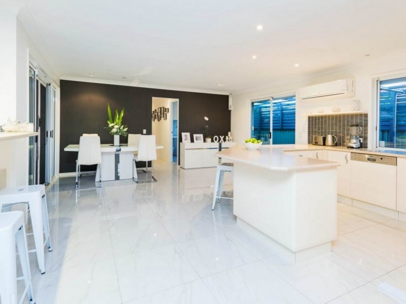 25 Salvia Street, Hollywell QLD 4216