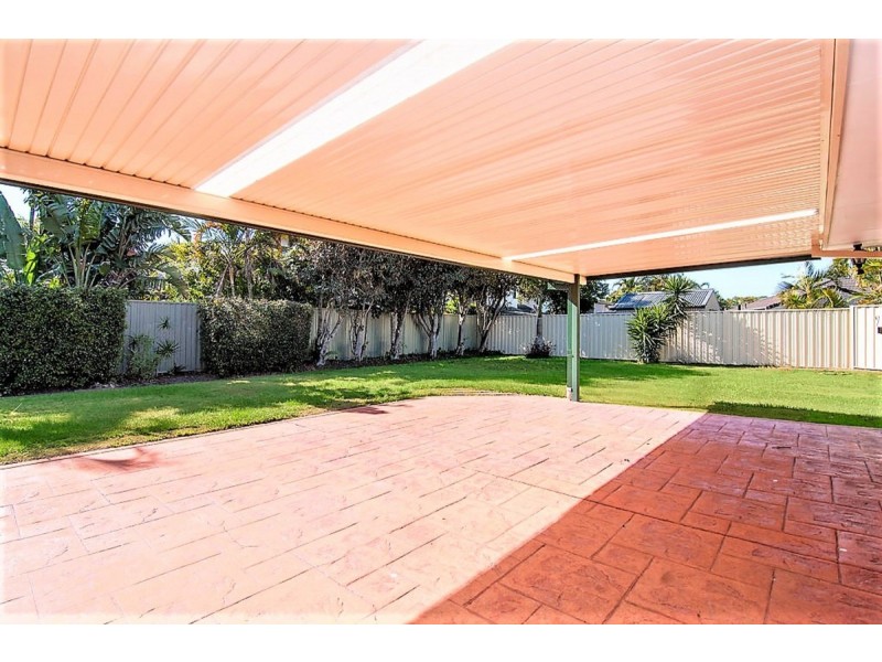 44 Burrinjuck Drive, Coombabah QLD 4216