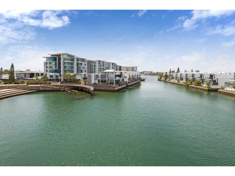 6303/2 Ephraim Island Parade, Paradise Point QLD 4216