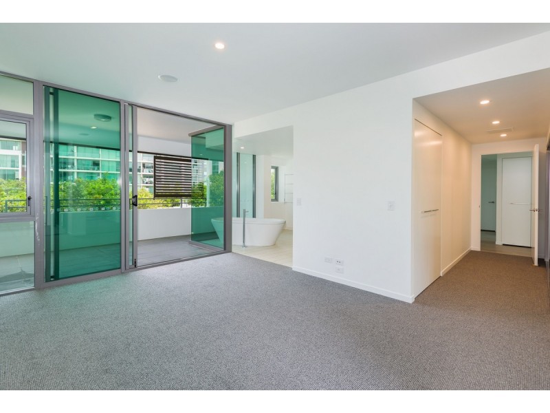 6303/2 Ephraim Island Parade, Paradise Point QLD 4216