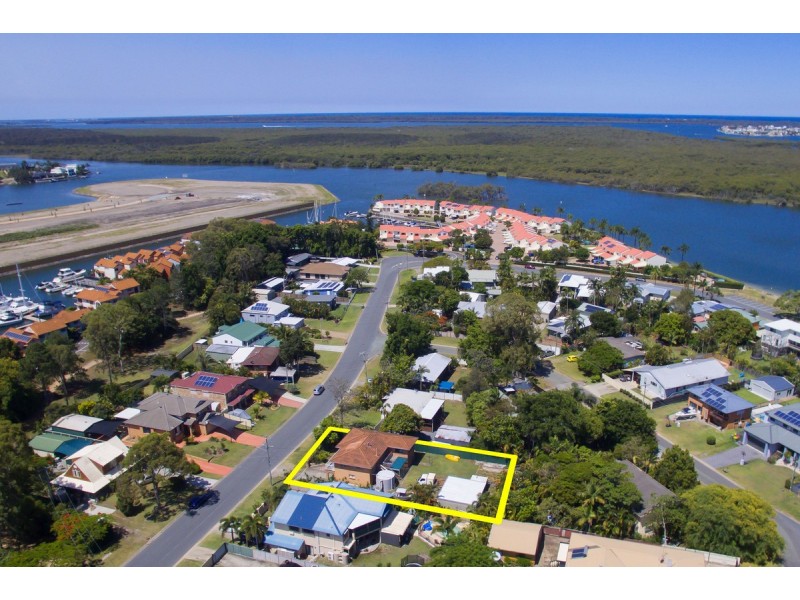 133 Sheehan Avenue, Hope Island QLD 4212