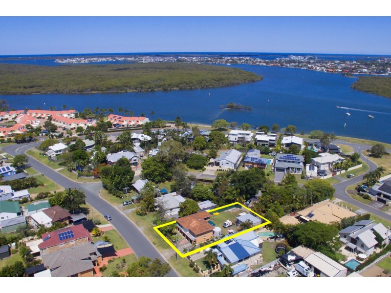 133 Sheehan Avenue, Hope Island QLD 4212