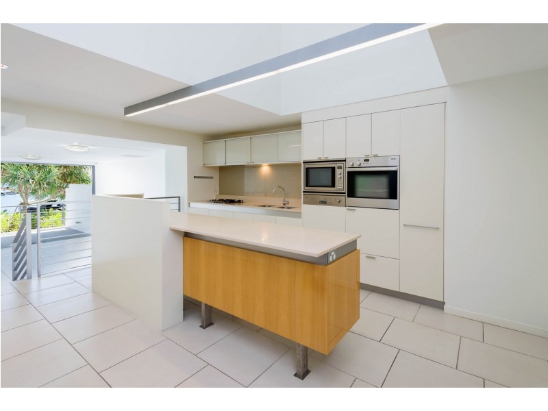 2109 Ephraim Island, Paradise Point QLD 4216