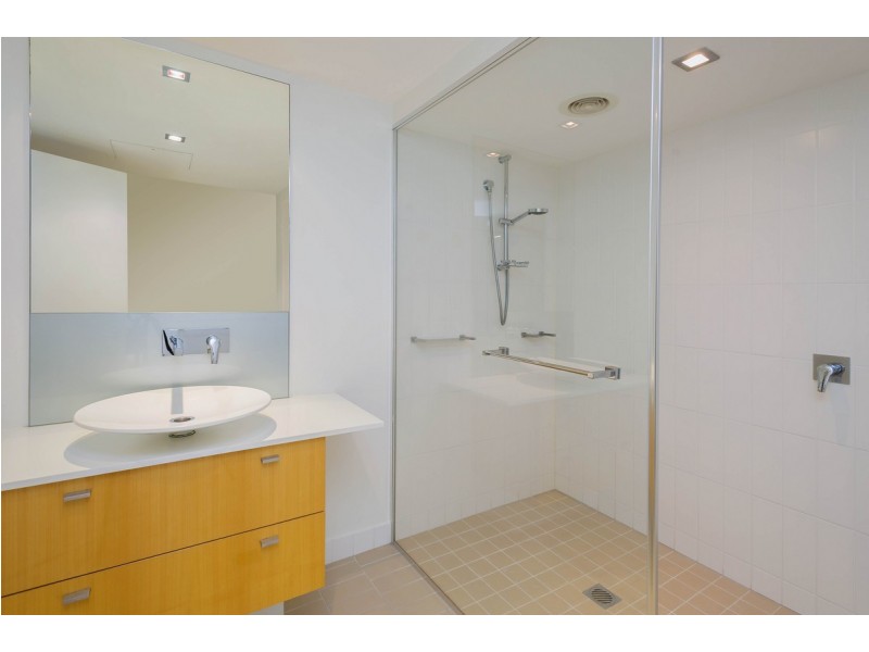 2109 Ephraim Island, Paradise Point QLD 4216