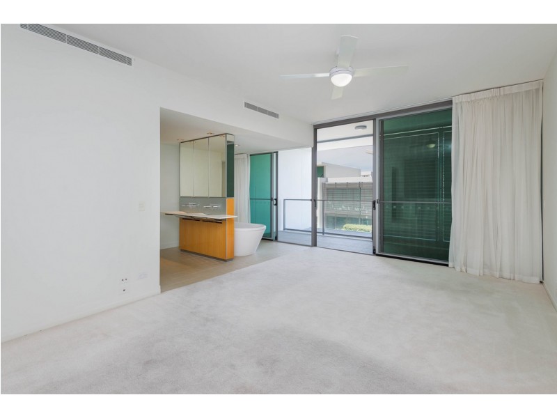 2109 Ephraim Island, Paradise Point QLD 4216