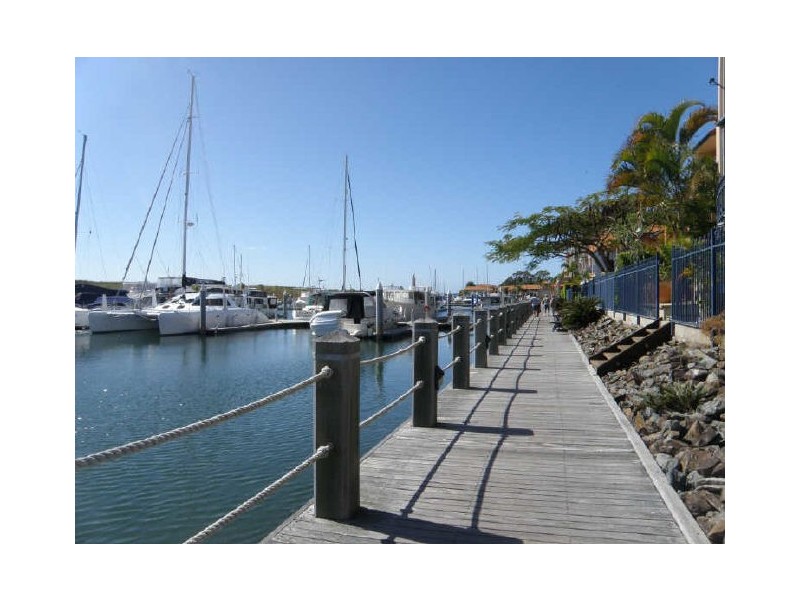 39 John Lund Drive, Hope Island QLD 4212