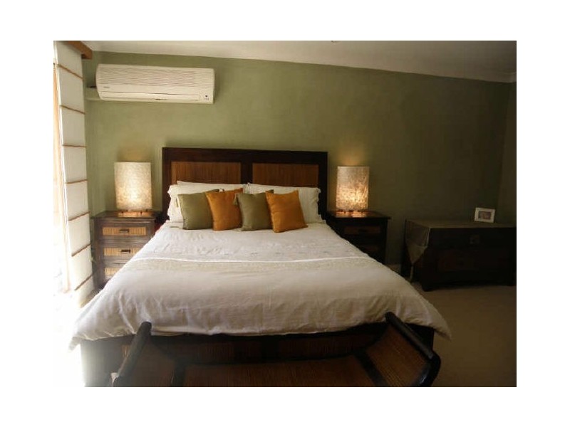 39 John Lund Drive, Hope Island QLD 4212