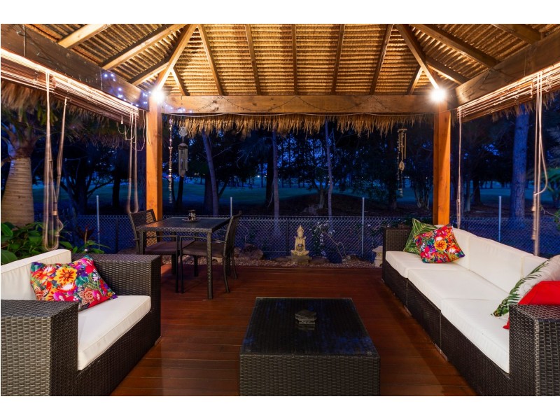 27 Ballybunyon Crescent, Hope Island QLD 4212