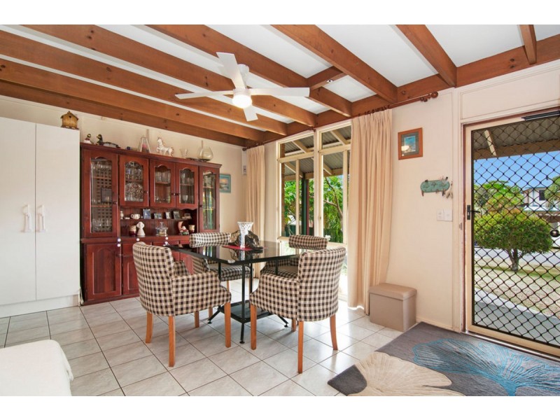 102 Sheehan Avenue, Hope Island QLD 4212