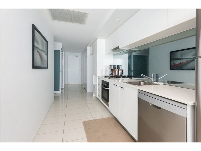 202/41 Harbour Town, Biggera Waters QLD 4216
