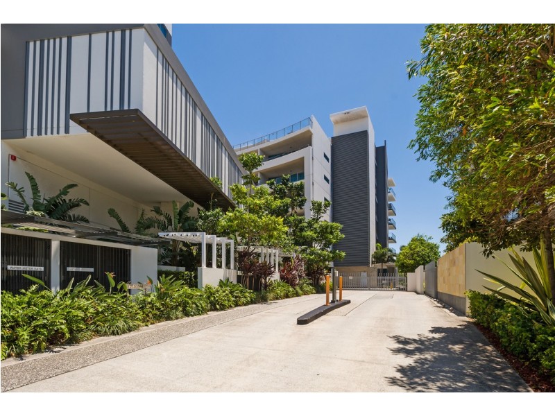 202/41 Harbour Town, Biggera Waters QLD 4216