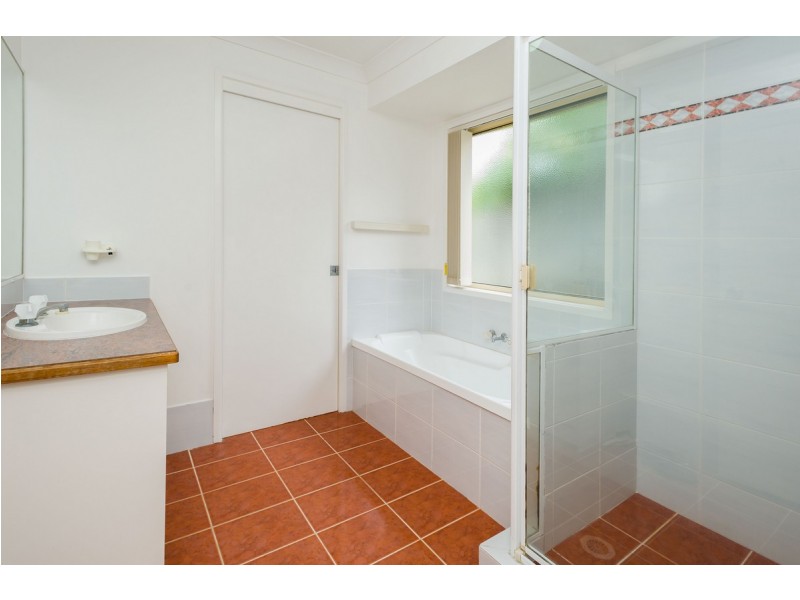 23 Mussau Street, Pacific Pines QLD 4211