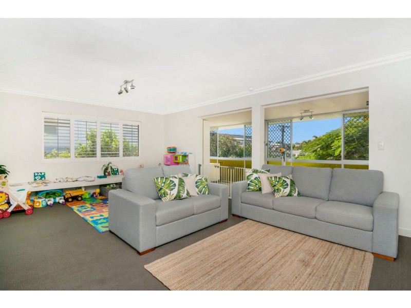 2/17 Teal Avenue, Paradise Point QLD 4216