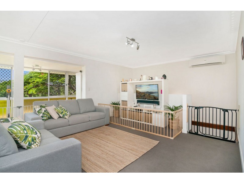 2/17 Teal Avenue, Paradise Point QLD 4216