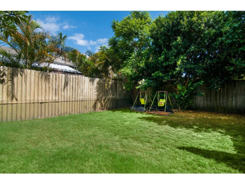 2/17 Teal Avenue, Paradise Point QLD 4216