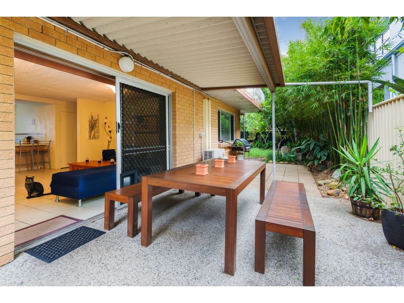1 & 2/17 Teal Avenue, Paradise Point QLD 4216