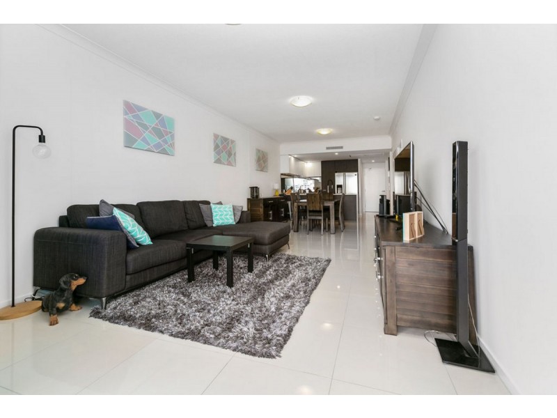 3304/25-31 East Quay Drive, Biggera Waters QLD 4216