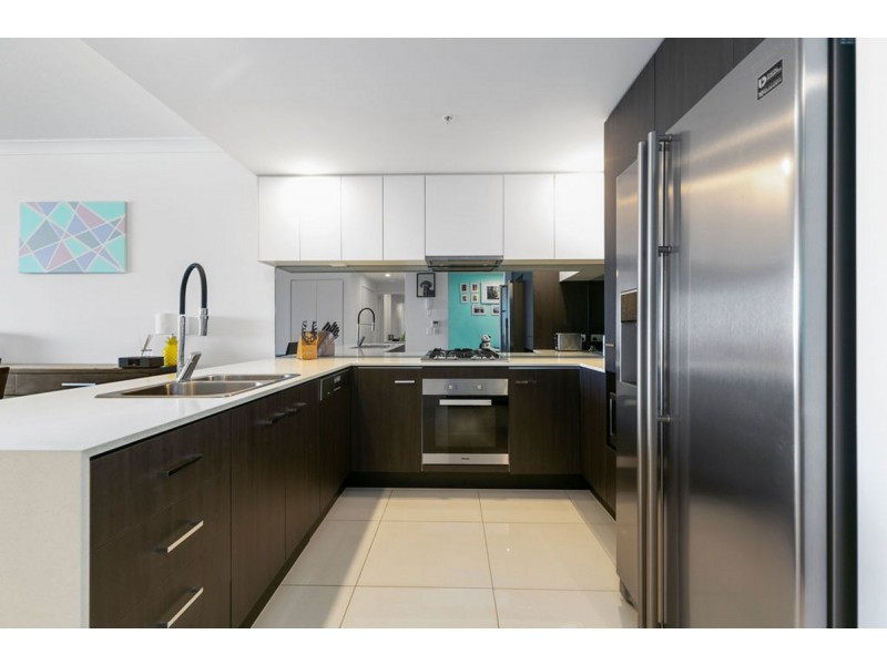 3304/25-31 East Quay Drive, Biggera Waters QLD 4216