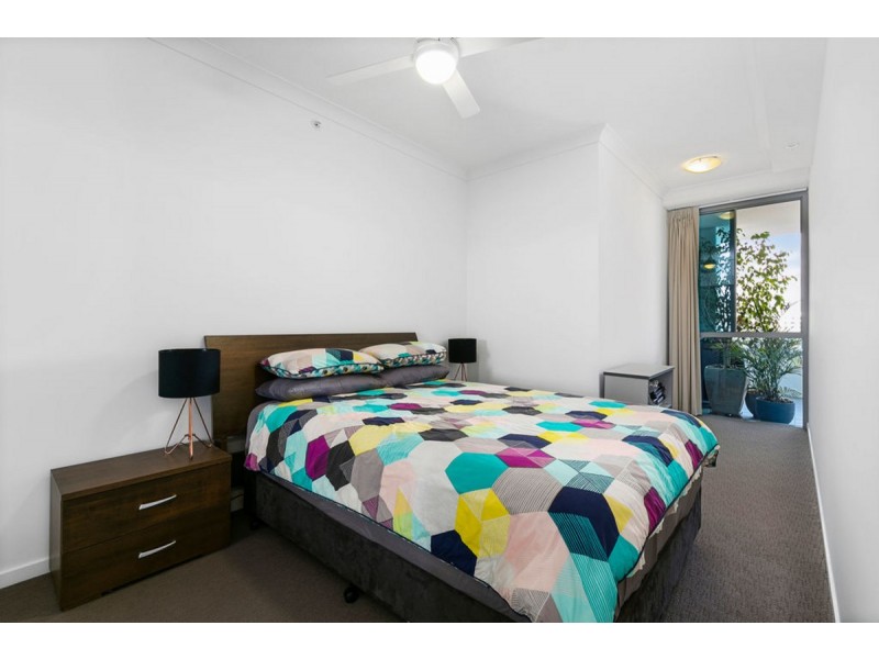3304/25-31 East Quay Drive, Biggera Waters QLD 4216