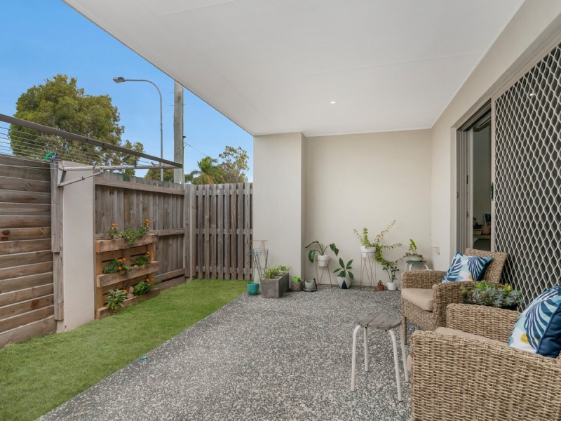 22 La Savina Drive, Coombabah QLD 4216