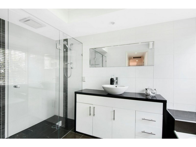 15 Magellan Avenue, Hollywell QLD 4216
