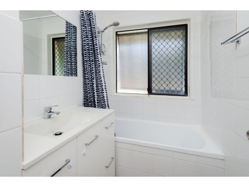 43 Jingella Street, Hope Island QLD 4212