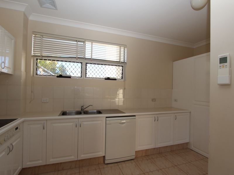 1/100 Morala Avenue, Runaway Bay QLD 4216