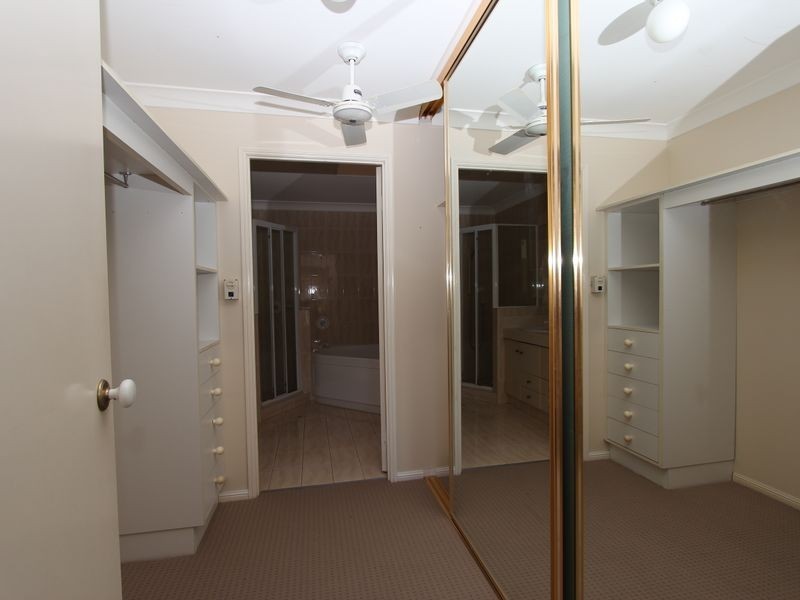 1/100 Morala Avenue, Runaway Bay QLD 4216