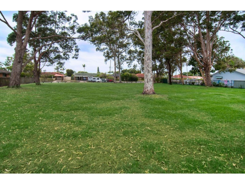 85 Numbat Court East, Coombabah QLD 4216