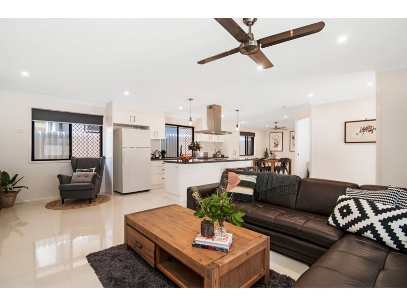 15 Bundarra Street, Coombabah QLD 4216
