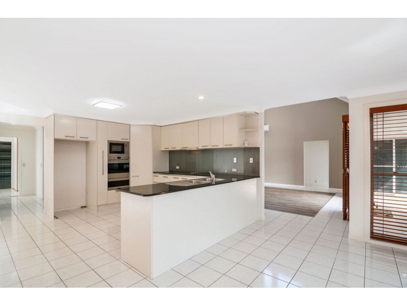 46 Tradewinds Avenue, Paradise Point QLD 4216