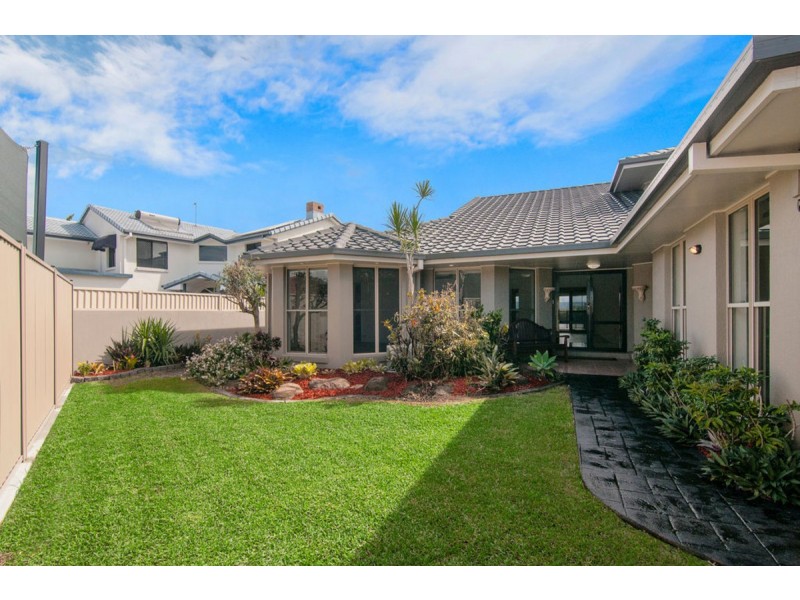 46 Tradewinds Avenue, Paradise Point QLD 4216