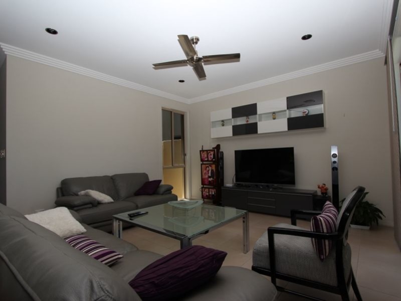 7411 Ellensbrook Drive, Hope Island QLD 4212