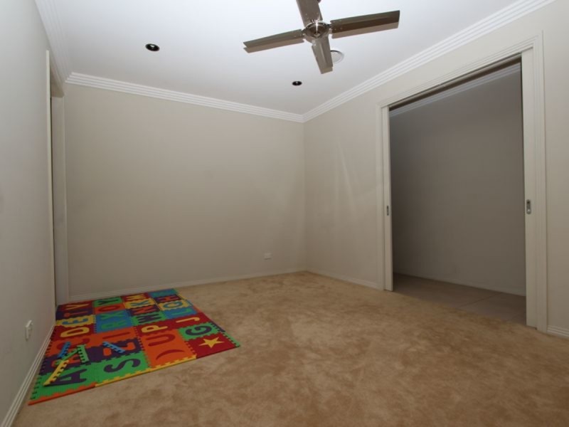 7411 Ellensbrook Drive, Hope Island QLD 4212