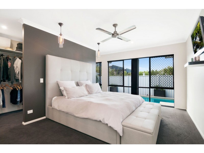 6 View Line Terrace, Hope Island QLD 4212