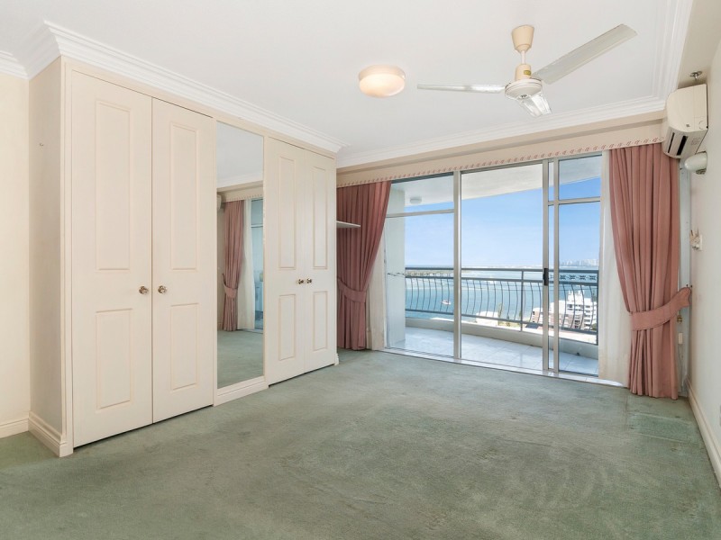 15C/5 Bayview Street, Runaway Bay QLD 4216