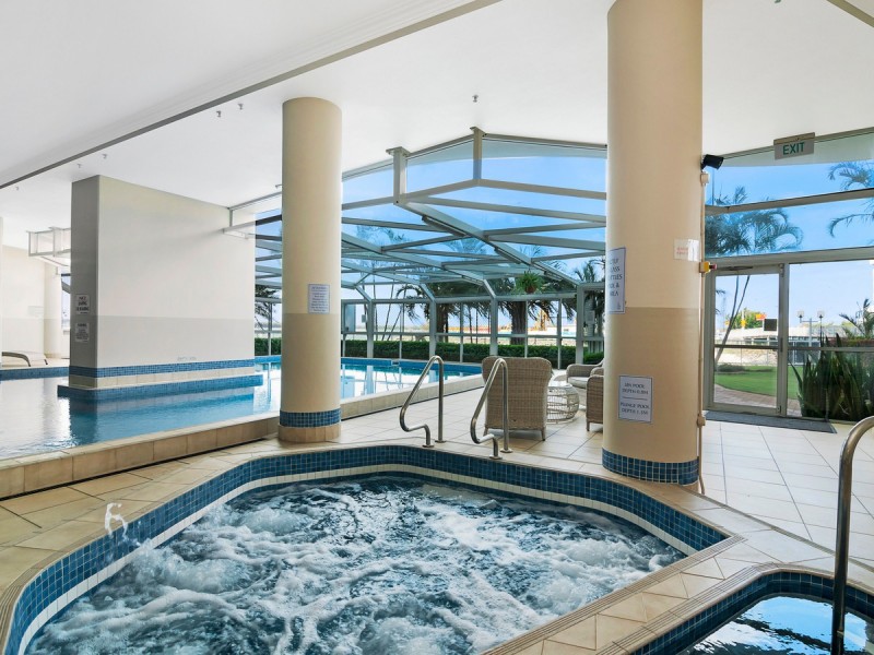 15C/5 Bayview Street, Runaway Bay QLD 4216
