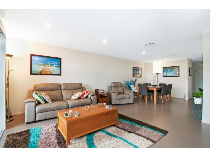 6 La Savina Drive, Coombabah QLD 4216