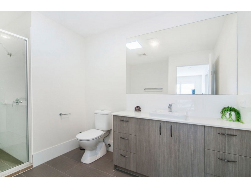 6 La Savina Drive, Coombabah QLD 4216