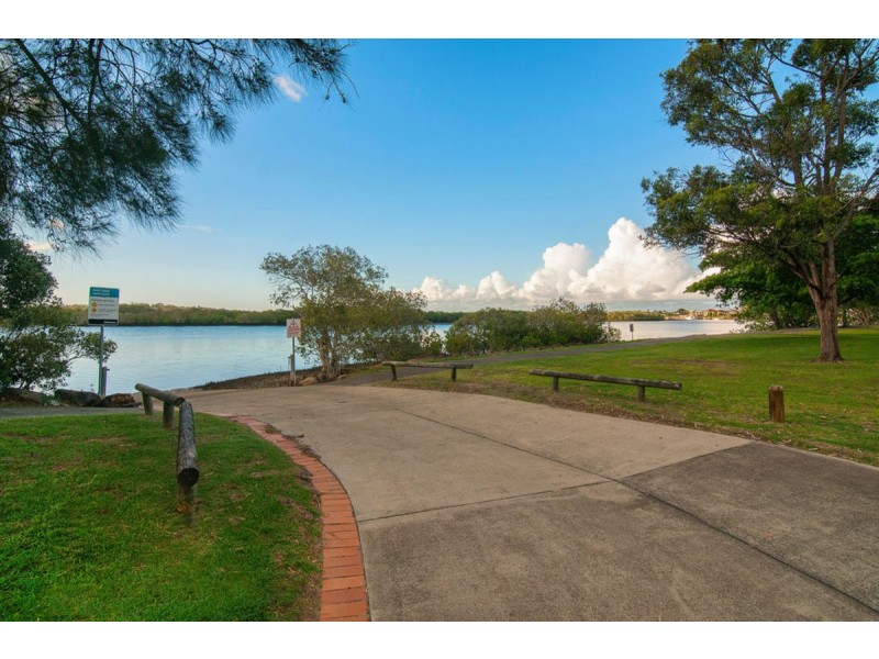 229/125 Hansford Road, Coombabah QLD 4216