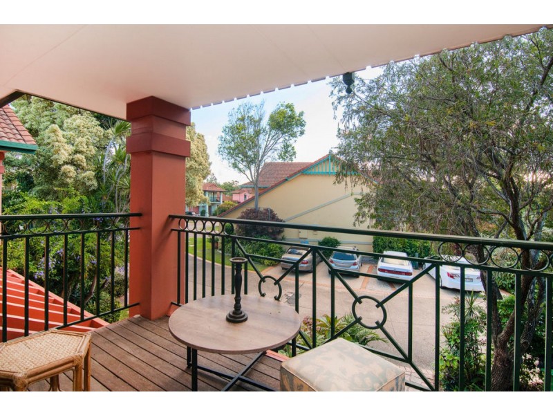 229/125 Hansford Road, Coombabah QLD 4216