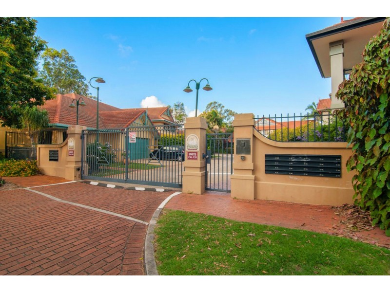 229/125 Hansford Road, Coombabah QLD 4216