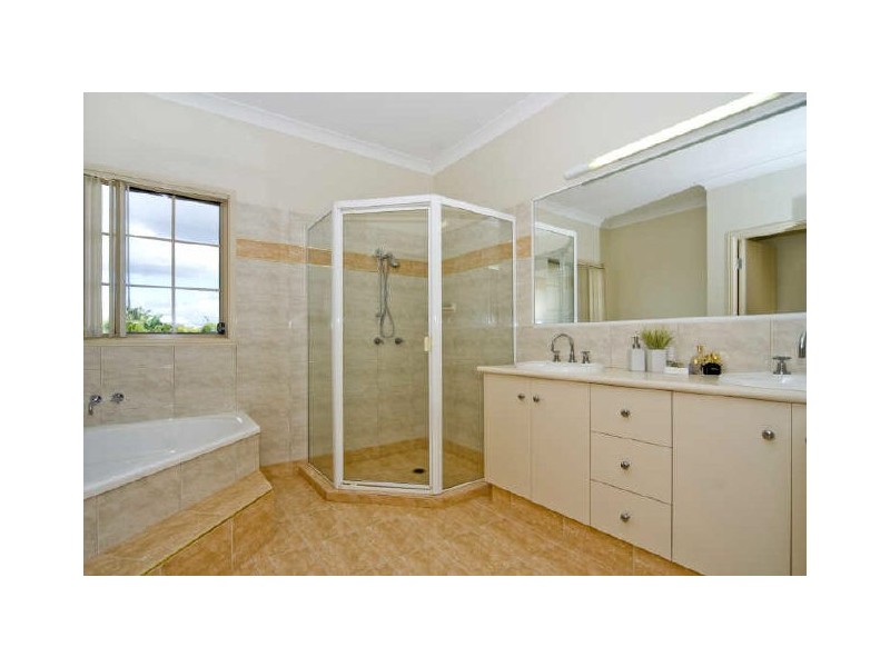 Hope Island QLD 4212