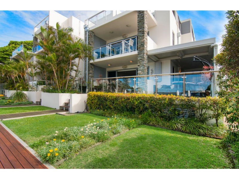 4/27-29 Madang Crescent, Runaway Bay QLD 4216