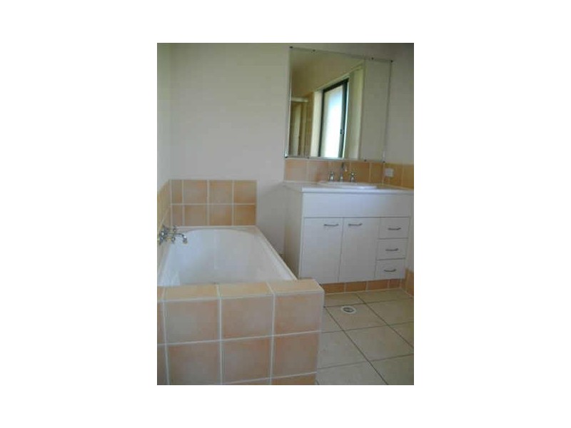 23/4 Bushmead Street, Nerang QLD 4211