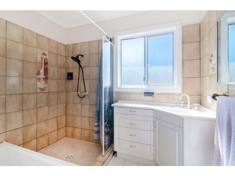 36 Tallara Street, Coombabah QLD 4216