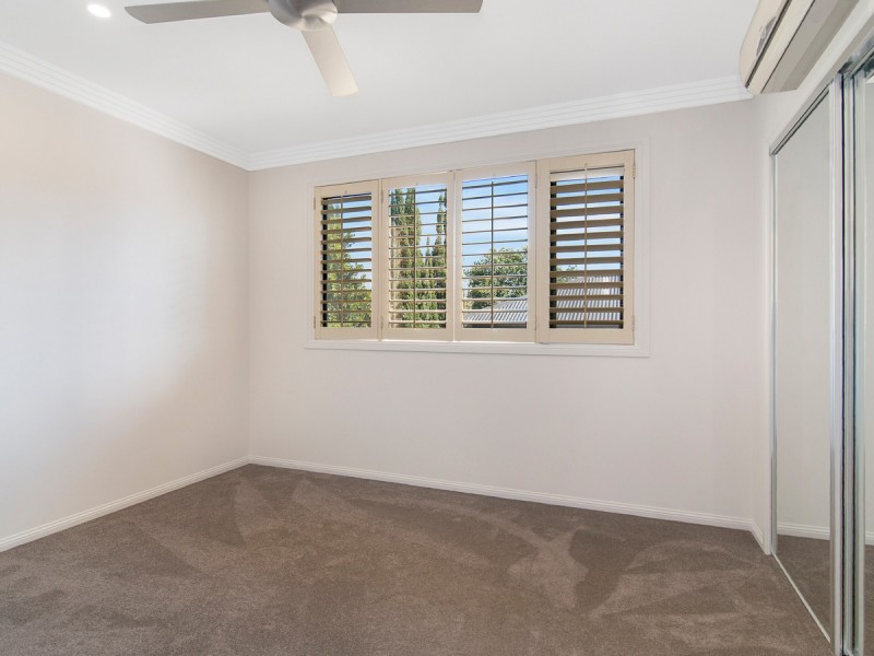 2/46 Cronin Avenue, Main Beach QLD 4217