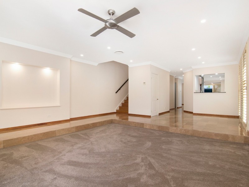 2/46 Cronin Avenue, Main Beach QLD 4217